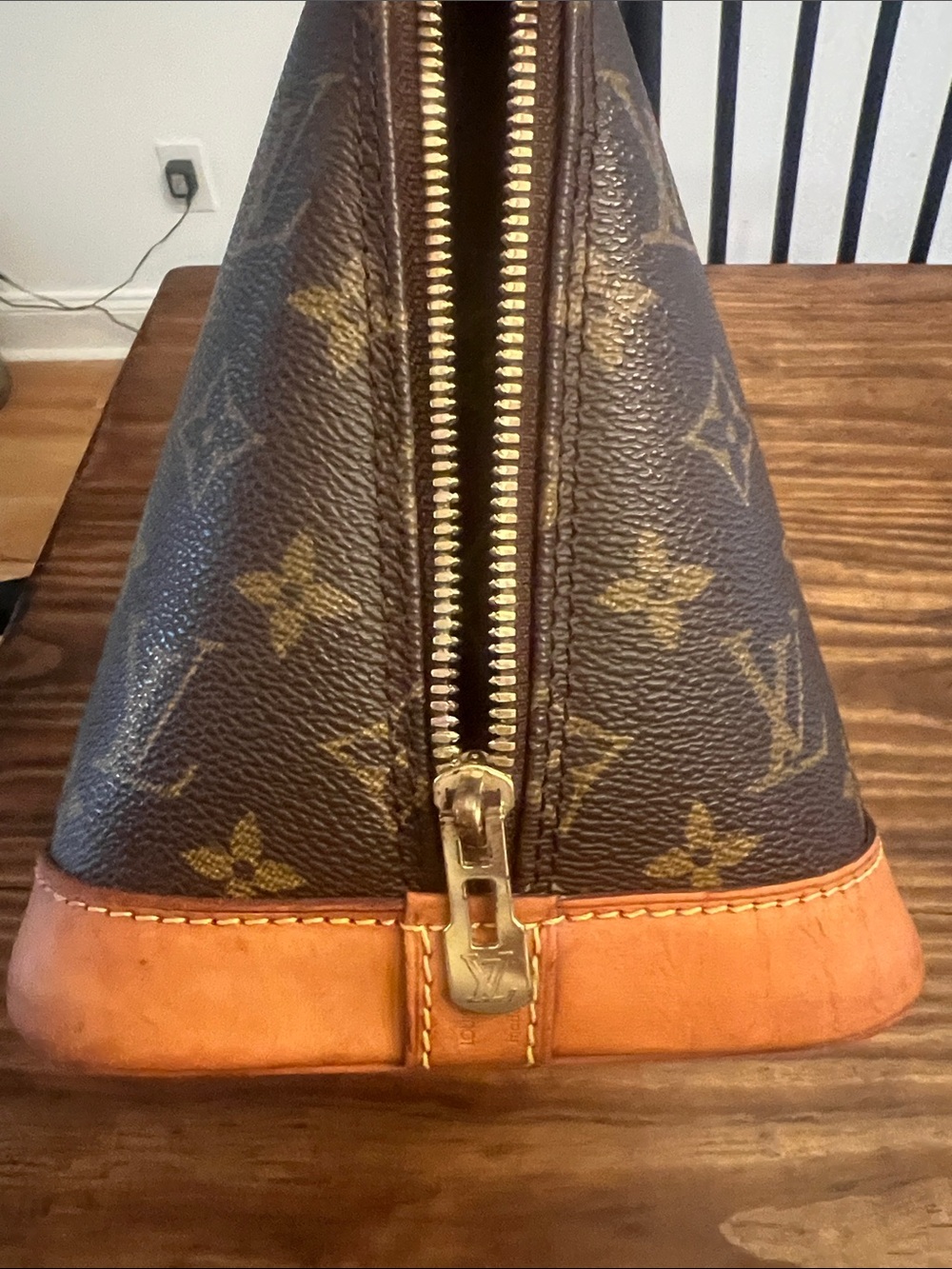 Louis Vuitton Monogram Alma Satchel - Brown/Gold Trim - Picture 9 of 14